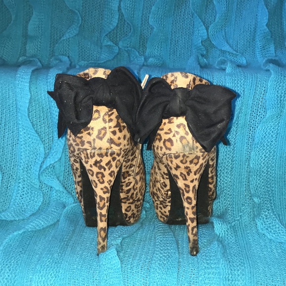 👠Charlotte Russe Leopard Heel Boots FF21 - Picture 2 of 3
